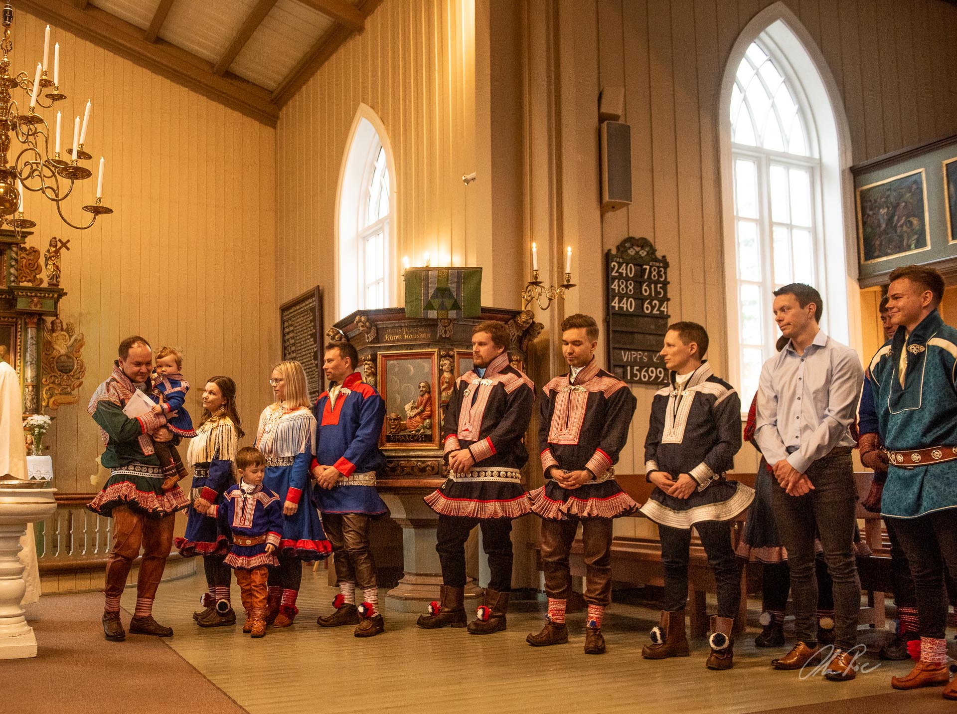 Bildet viser samisk dåp og stadfestelse
